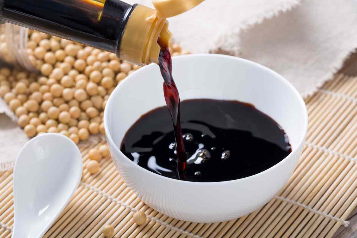Par quoi remplacer la sauce soja ? Top 3 des meilleures alternatives