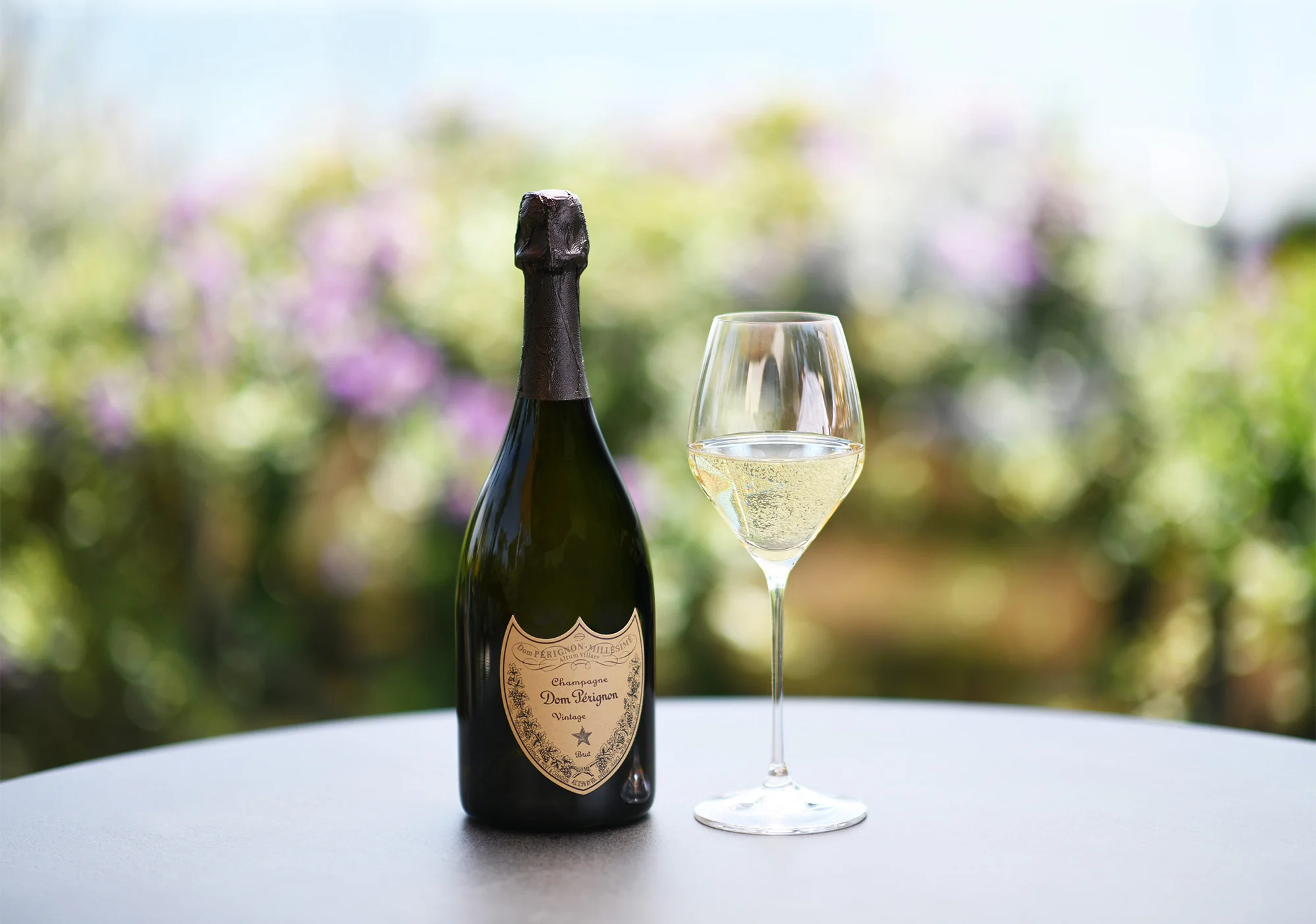 Combien coûte une bouteille de Dom Pérignon ?