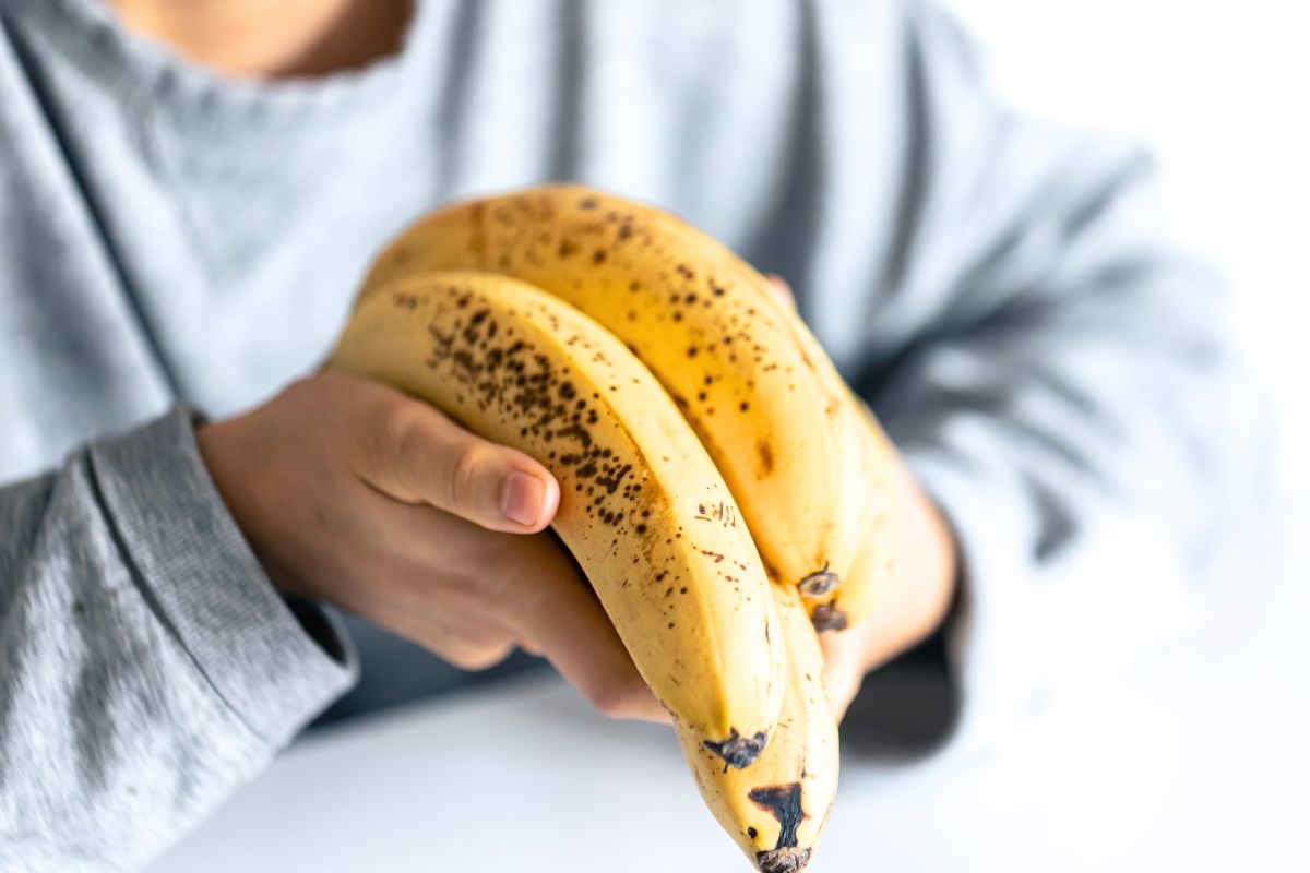 Voici l’heure idéale pour manger une banane le soir (et pourquoi ça change tout)