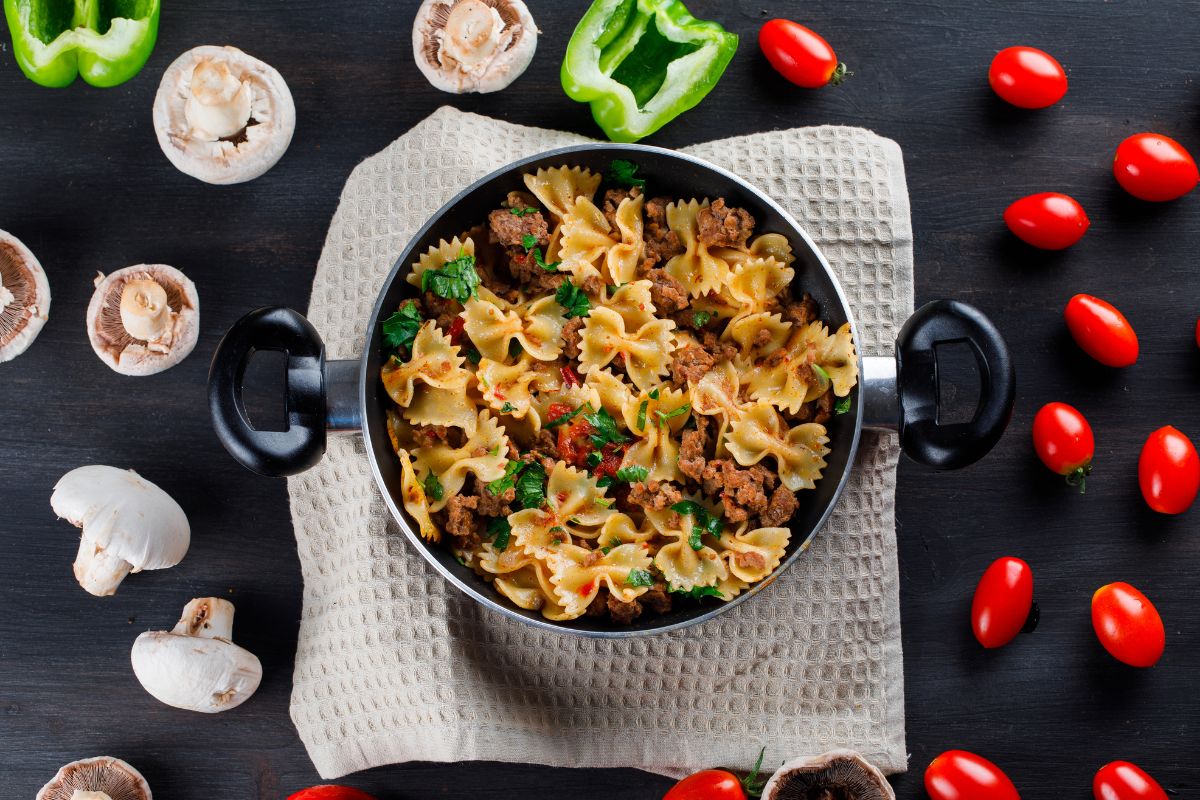 Peut-on vraiment laisser des pâtes dans la casserole jusqu’au lendemain ?